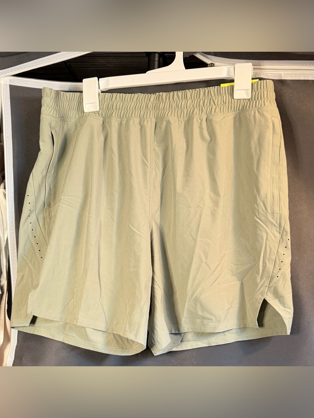 Men's All in Motion Casual 7” Run Shorts in  Camo Gray Size Large